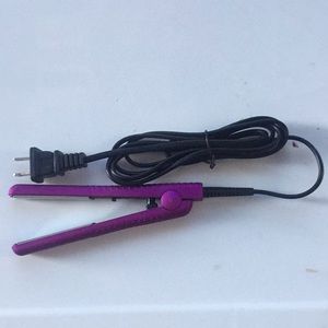 Mini straightener
